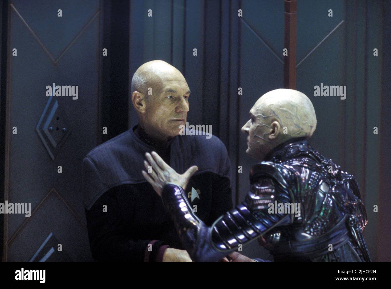 PATRICK STEWART, TOM HARDY, STAR TREK NEMESIS, 2002 Stock Photo Alamy