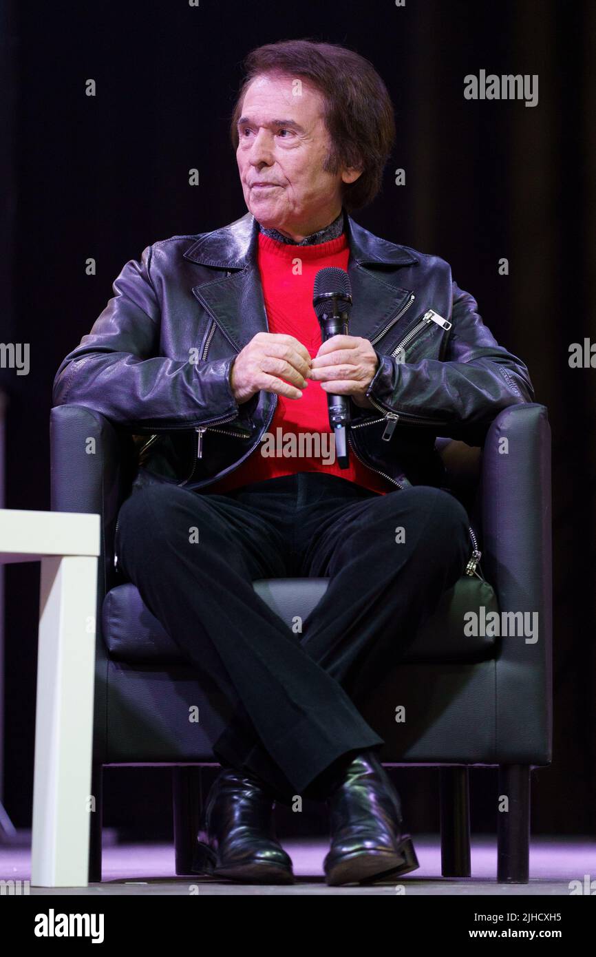 Spanish, singer, Raphael, a meeting with fans at Cultural center