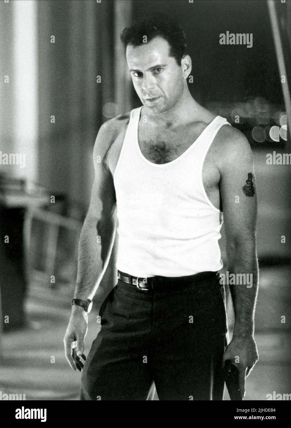 Die hard bruce willis hi-res stock photography and images - Alamy