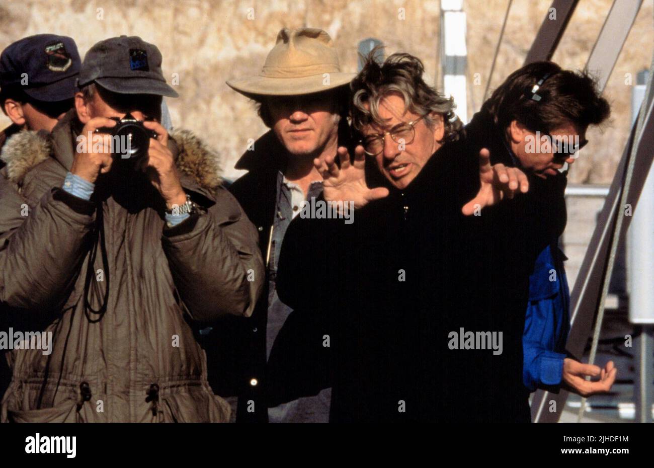 PAUL VERHOEVEN, STARSHIP TROOPERS, 1997 Stock Photo