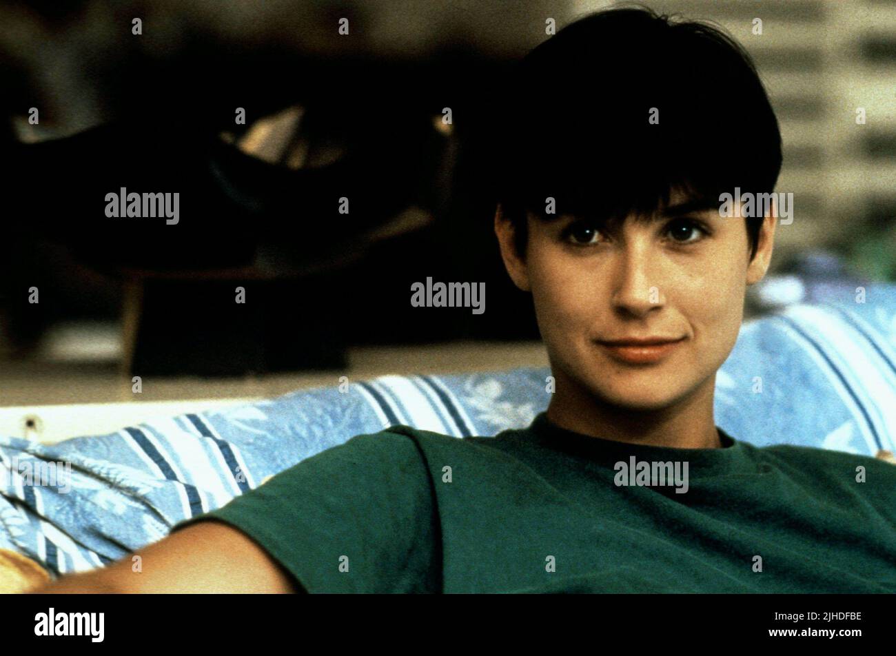 Ghost demi moore hi-res stock photography and images - Alamy