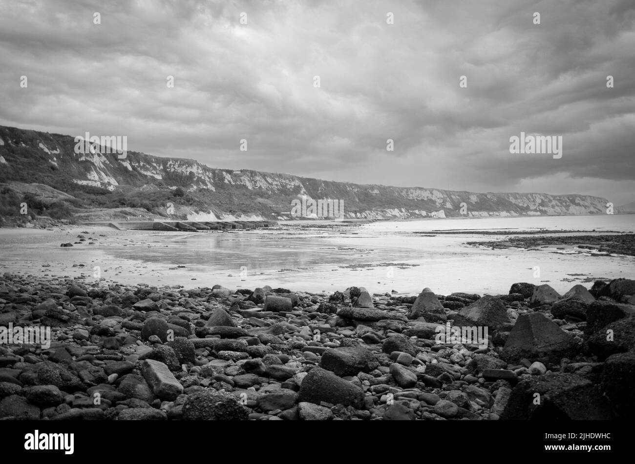 Black and white rocky mountain hi-res stock photography and images - Alamy
