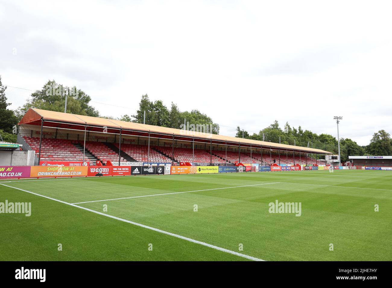 Crawley, UK : 7th July 2022 :  General view of the Broadfield Stadium before the pre-season friendly between Crawley Town and Queens Park Rangers at the Broadfield Stadium in Crawley.Crawley, UK : 7th July 2022 :  General view of the Broadfield Stadium formerly the People’s Pension Stadium before the pre-season friendly between Crawley Town and Queens Park Rangers at the Broadfield Stadium in Crawley. Stock Photo