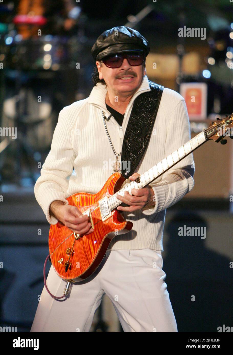 Carlos santana 2022 hi-res stock photography and images - Alamy