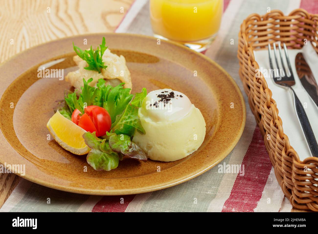 Tomato fish mashed potato vegetable hires stock photography and images