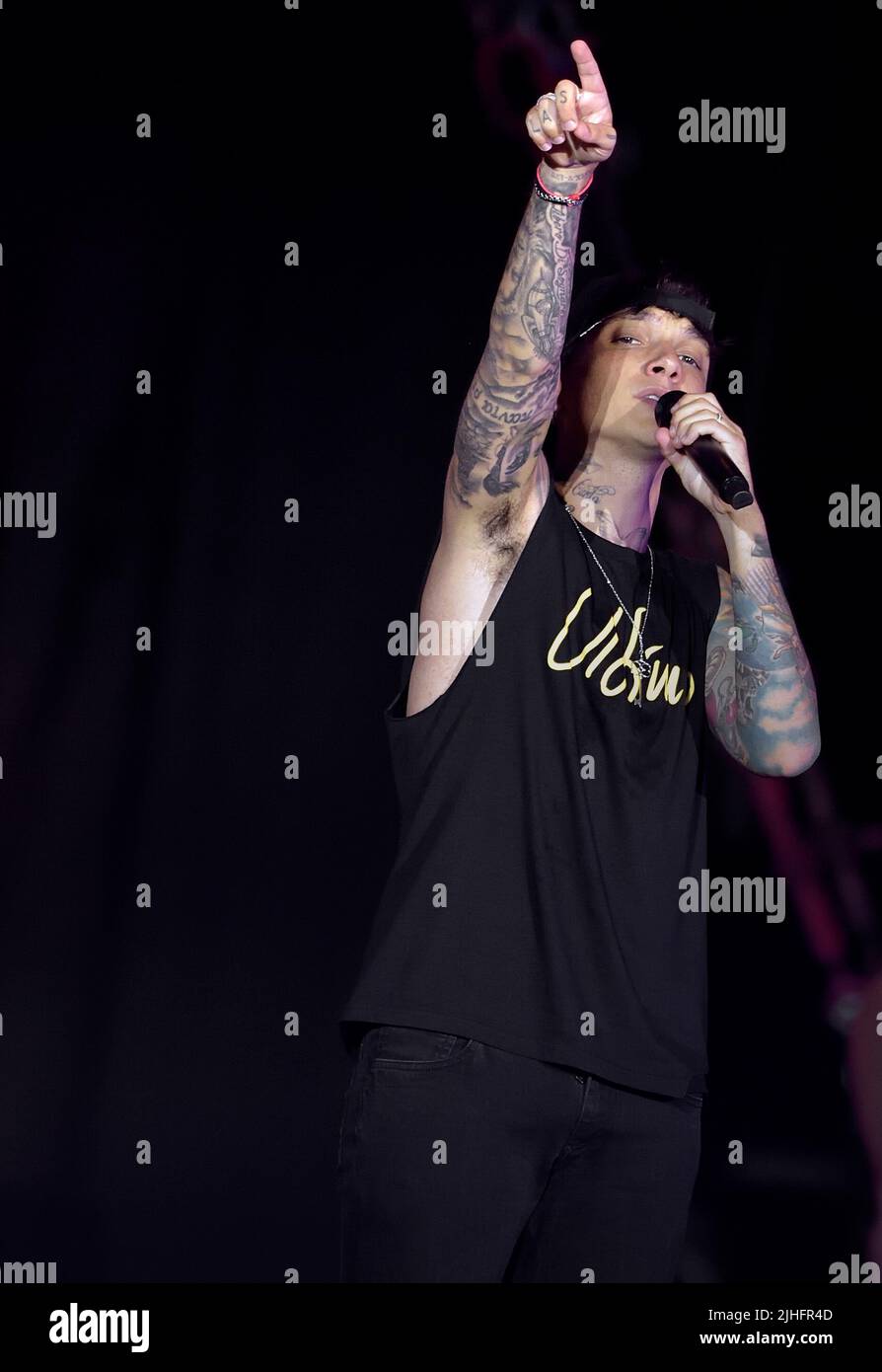 Rome, Italy. 17th July, 2022. The Italian singer Ultimo, pseudonym of Niccolò Moriconi, performs at the Circus Maximus in Rome on July 17, 2022 in Rome, Italy. Credit: dpa/Alamy Live News Stock Photo