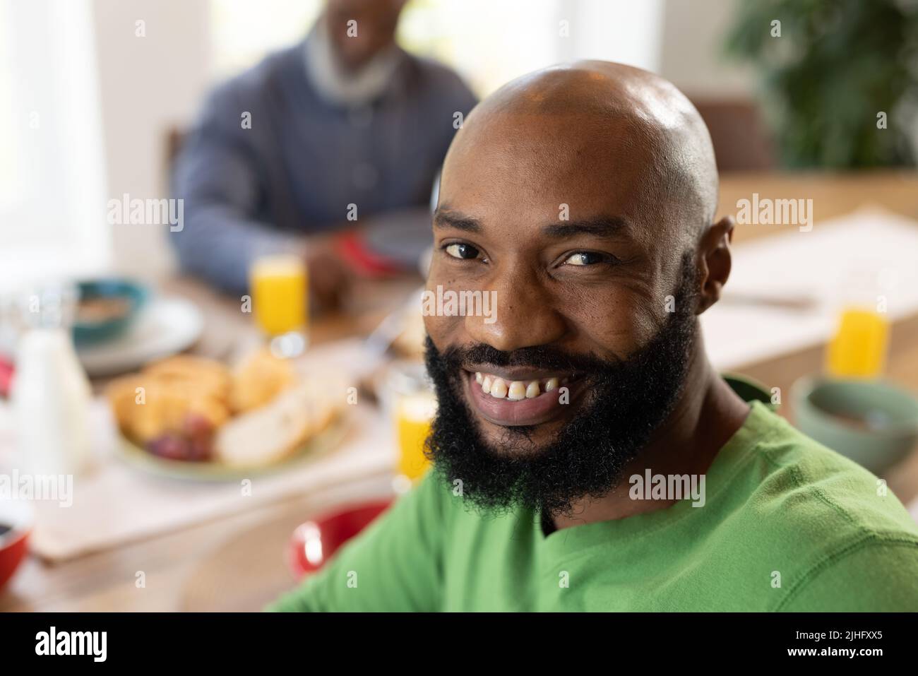African american man smiling camera hi-res stock photography and images ...