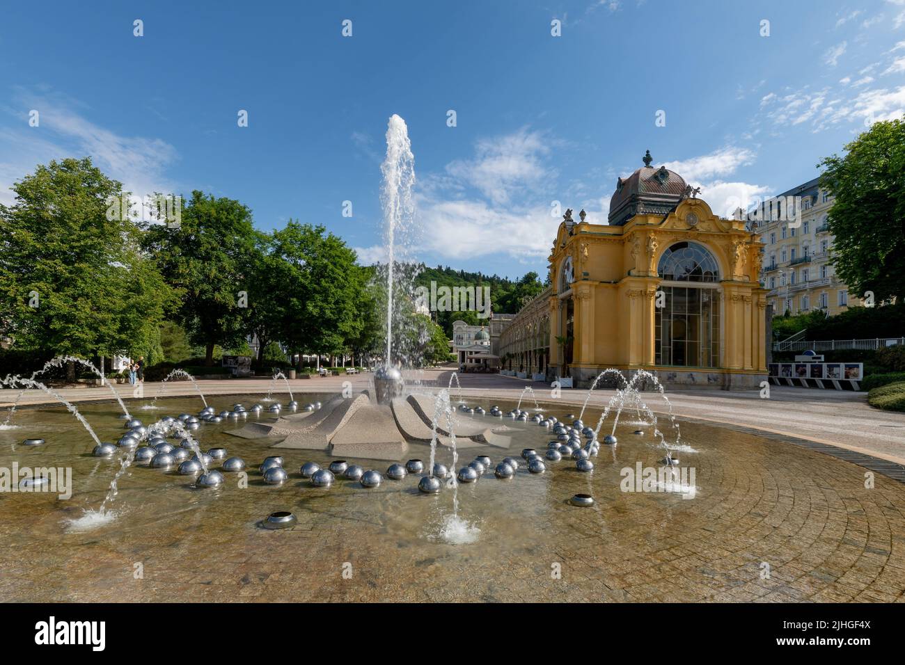 Main colonnade and Singing fountain in Marianske Lazne (Marienbad) - great famous Bohemian spa town in the west part of the Czech Republic - Stock Image
