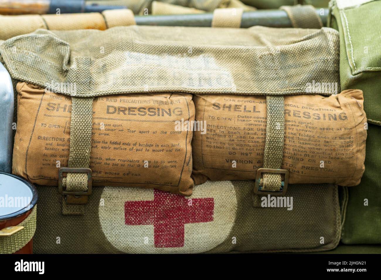Medic bag hi-res stock photography and images - Alamy