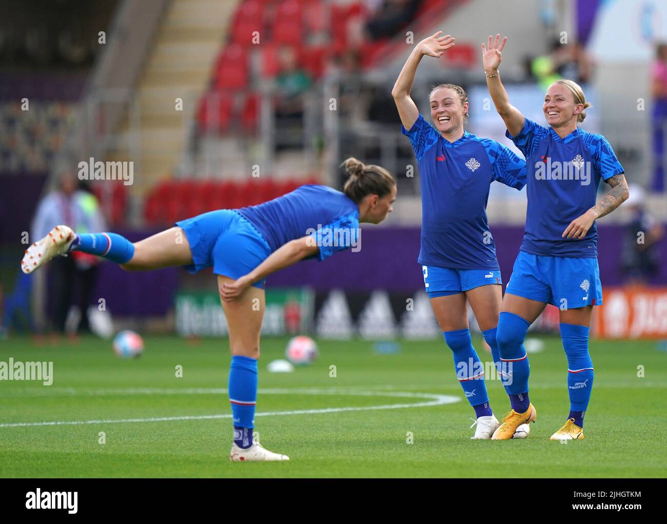 Iceland's Sif Atladottir and Gunnhildur Jonsdottir wave to the stands during the UEFA Women's Euro 2022 Group D match at the New York Stadium, Rotherham. Picture date: Monday July 18, 2022. Stock Photo