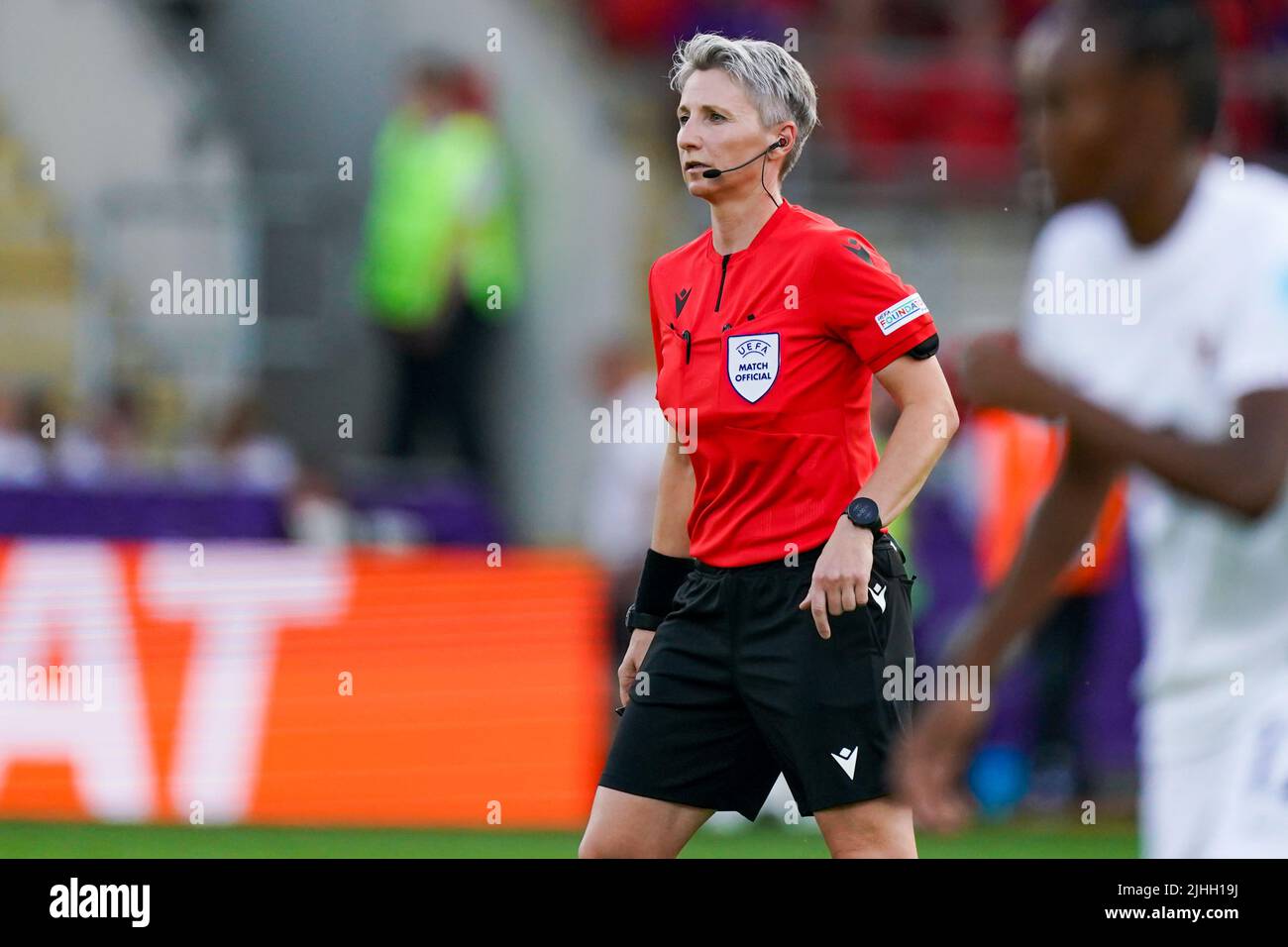 ROTHERHAM, UNITED KINGDOM - JULY 18: referee Jana Adamkova (CZE) during the Group D - UEFA Women's EURO 2022 match between Iceland and France at New York Stadium on July 18, 2022 in Rotherham, United Kingdom (Photo by Joris Verwijst/Orange Pictures) Stock Photo