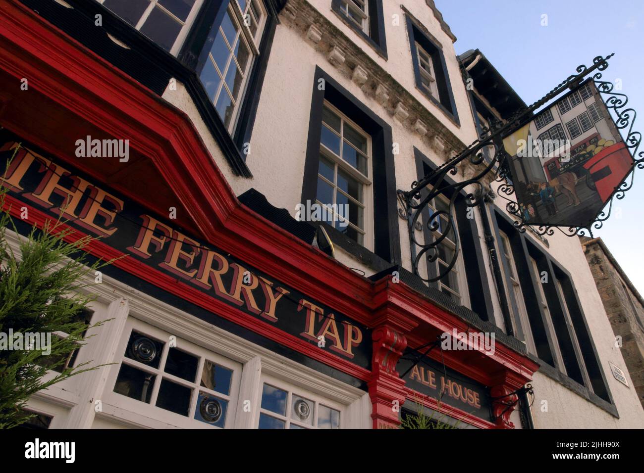 The Ferry Tap pub, South Queensferry, Lothian, Scotland, UK Stock Photo