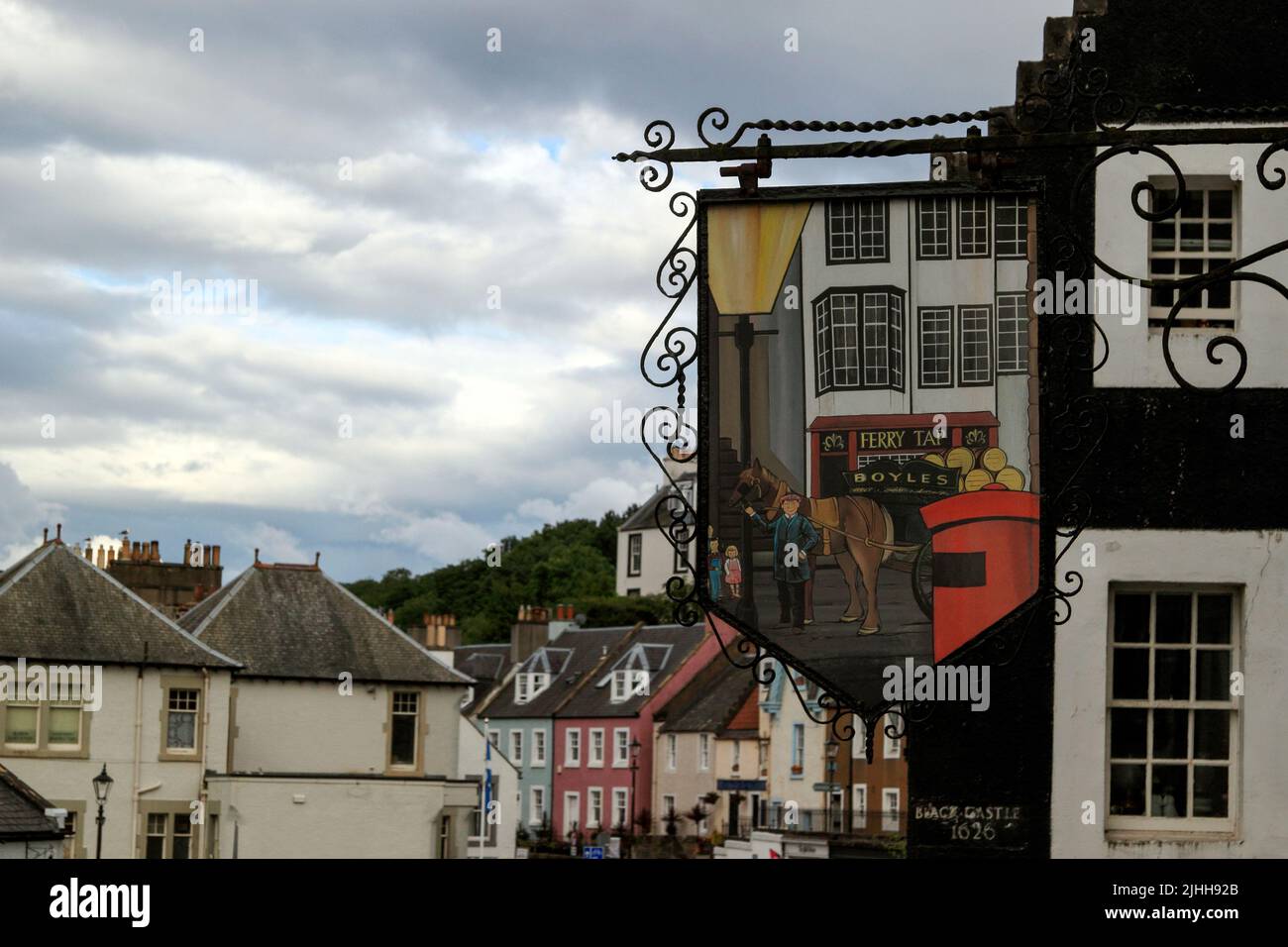 The Ferry Tap from West Terrace, South Queensferry, Lothian, Scotland, UK Stock Photo