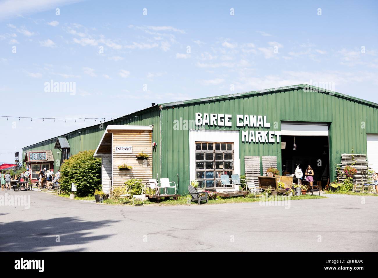 The Barge Canal Market on Pine Street in Burlington, Vermont, USA, featuring antiques and vintage items for sale. Stock Photo
