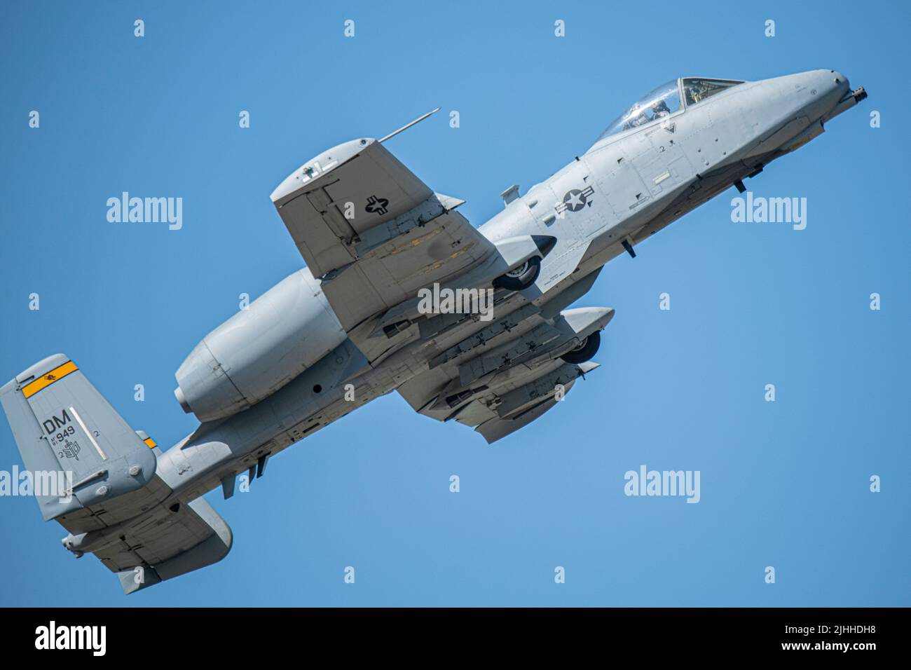 A U.S. Air Force A-10 Thunderbolt II flies over San Marcos, Texas, May 27, 2022. The A-10 Demonstration Team travels to shows around the country, as well as internationally, to highlight the combat capabilities of the A-10. The mission of the team is to recruit, retain and inspire. (U.S. Air Force photo by Senior Airman Jacob T. Stephens) Stock Photo