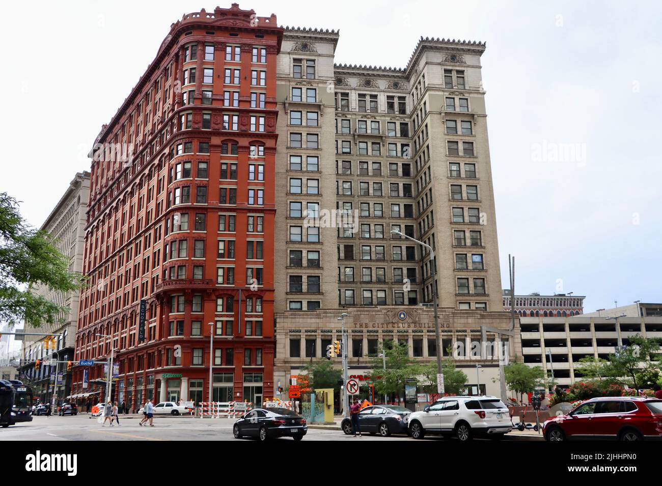 Kimpton Schofield hotel and residences next to The City Club Building in Cleveland, June 2022 Stock Photo