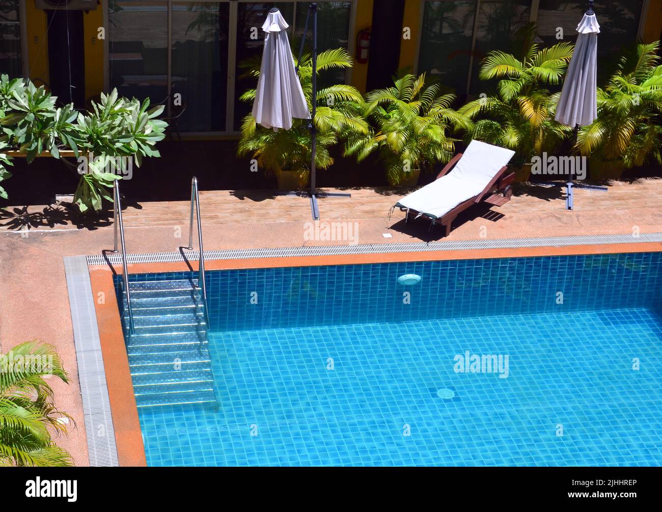 Waiting pool hi-res stock photography and images - Alamy