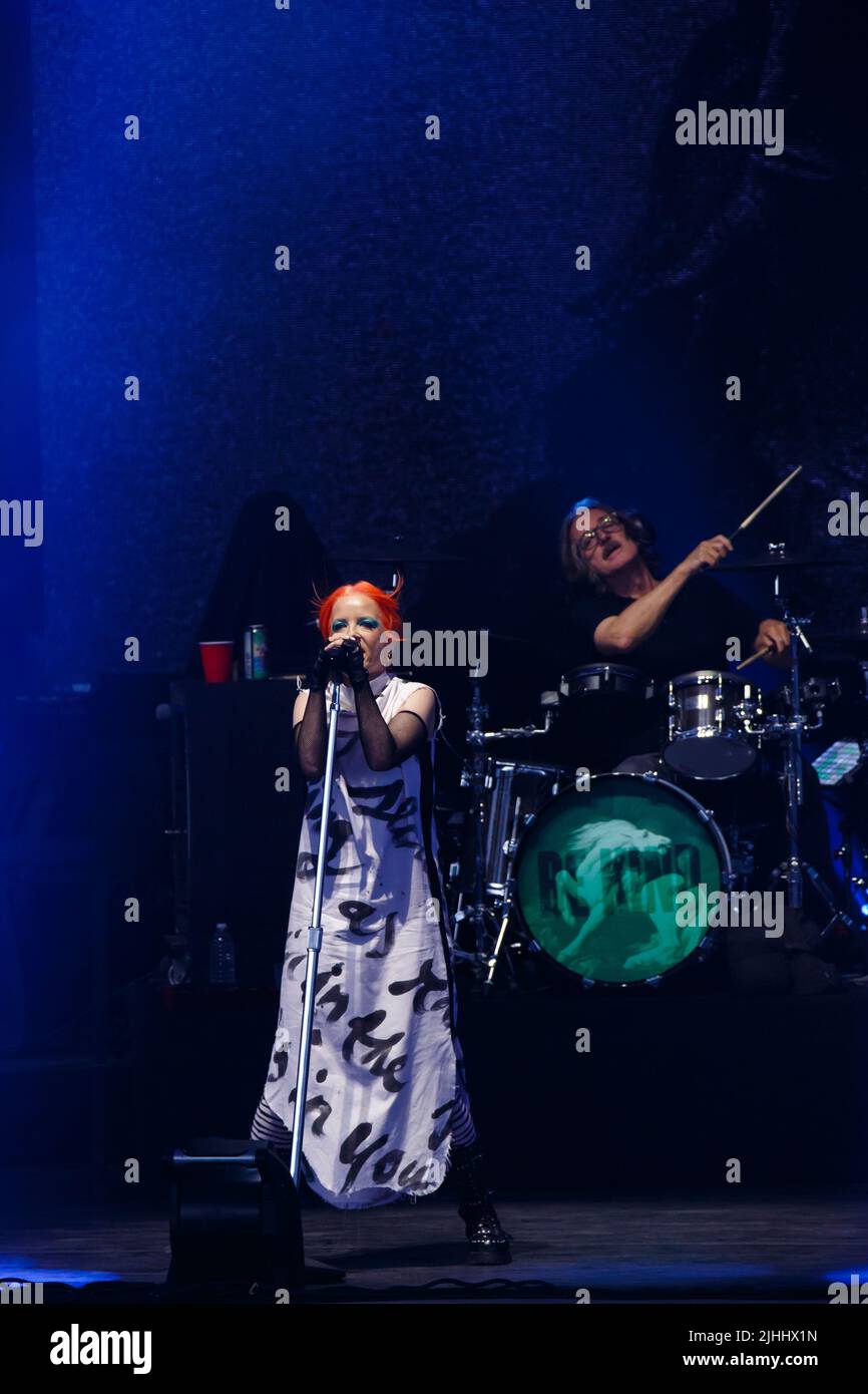 Garbage concert hires stock photography and images Alamy