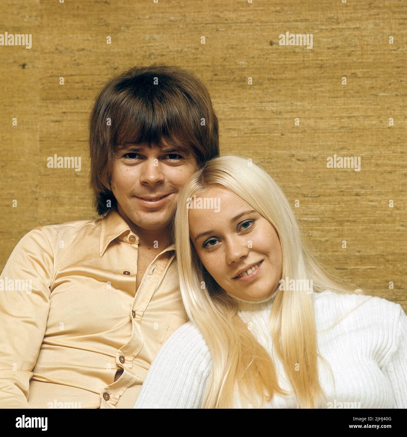 ABBA. Agnetha Fältskog. Singer. Member of the pop group ABBA. Born 1950. Pictured here at home with her fiance Björn Ulvaeus 1970 whom she married on 6 July 1971. Stock Photo