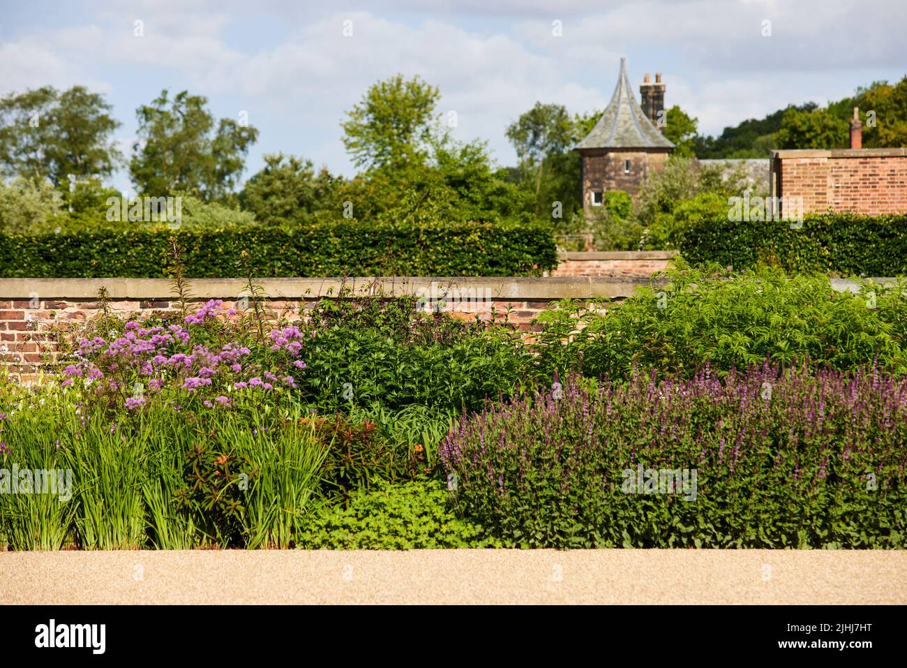 RHS Bridgewater in Worsley, Salford.  Welcome garden boarders Stock Photo