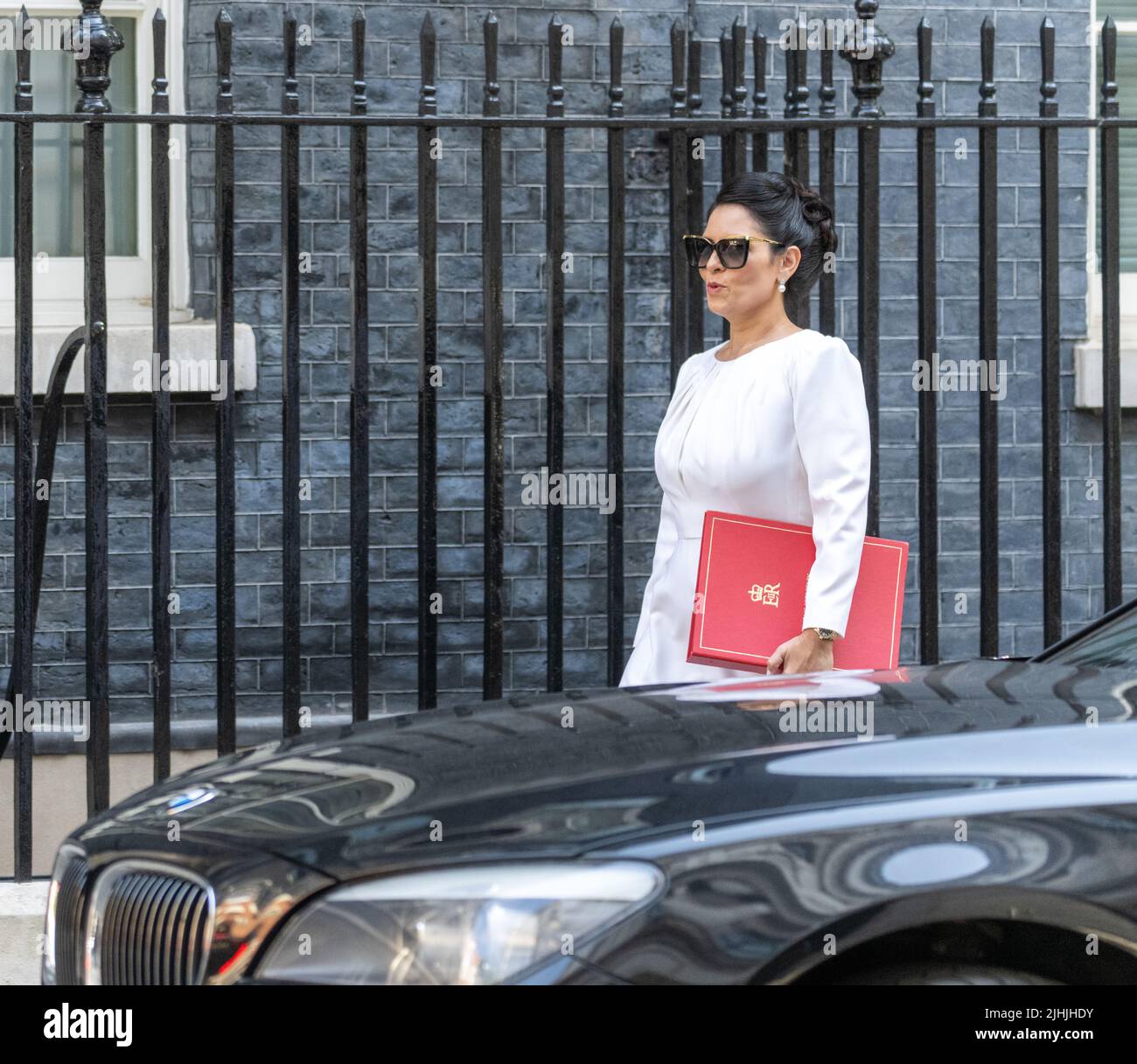 London, UK. 19th July, 2022. Pritti Patel, Home Secretary, arrives at Boris Johnson's last scheduled cabinet meeting at 10 Downing Street London. Credit: Ian Davidson/Alamy Live News Stock Photo