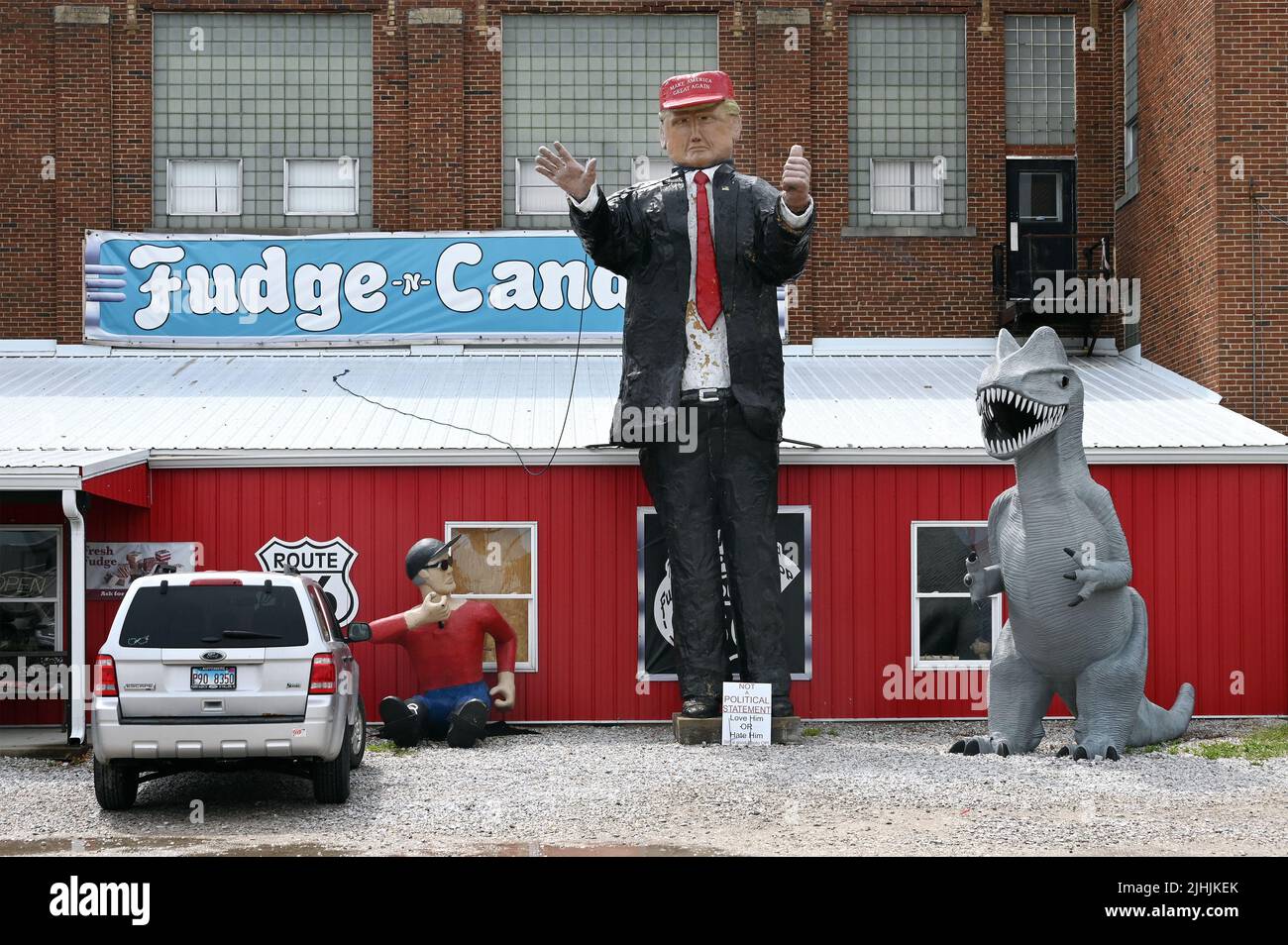 Larger than life Donald Trump doll in front of Pink Elephant Antique Mall, Livingston, Illinois, United States of America Stock Photo