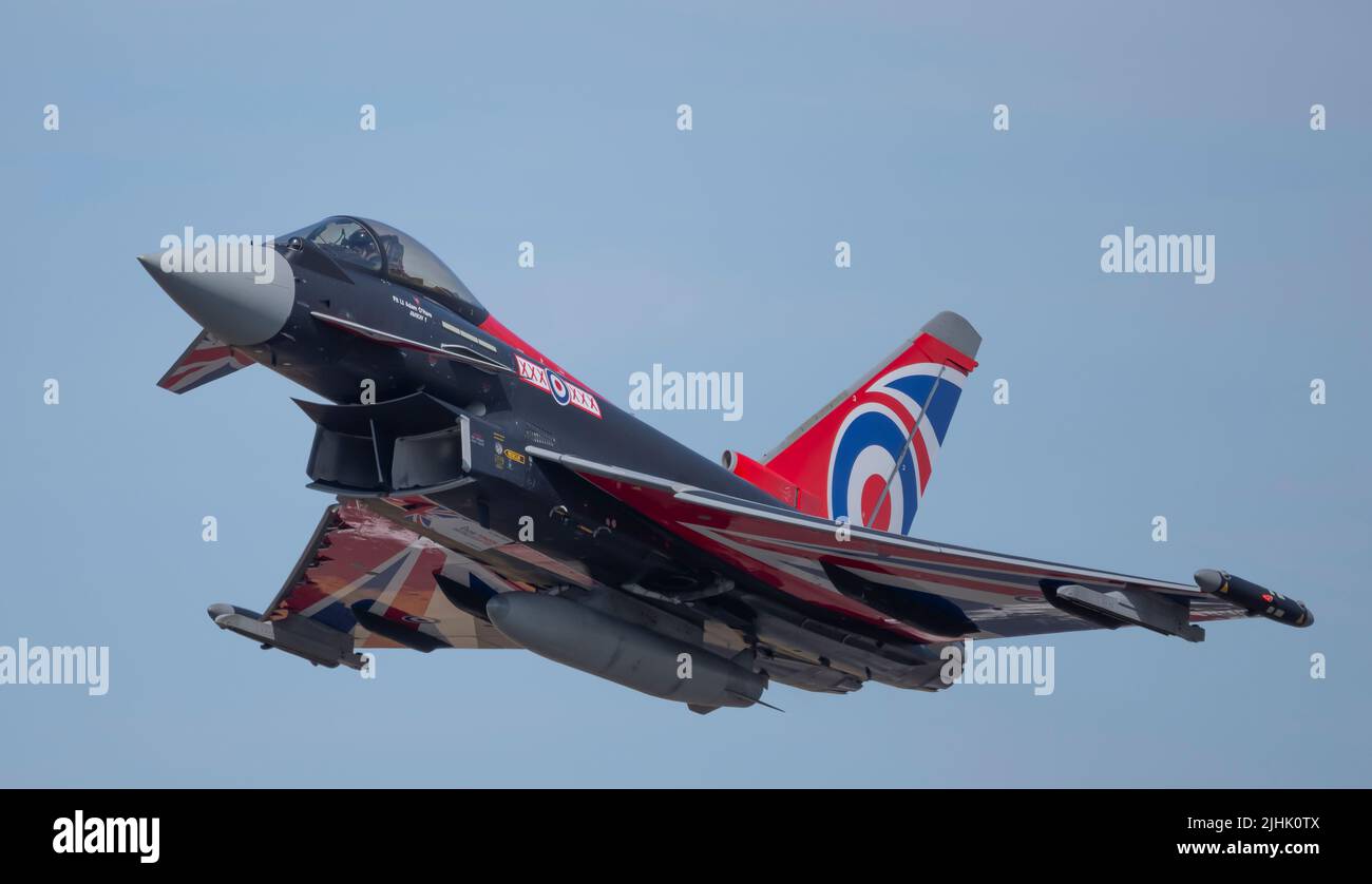 RAF Fairford, Gloucester, UK. 16 July 2022. Military aircraft of all shapes and sizes, from all eras and countries of the world, gather for one of the world’s largest airshows. Image: Eurofighter Typhoon of the RAF Display Team, No 29 Squadron sporting the British flag livery Stock Photo