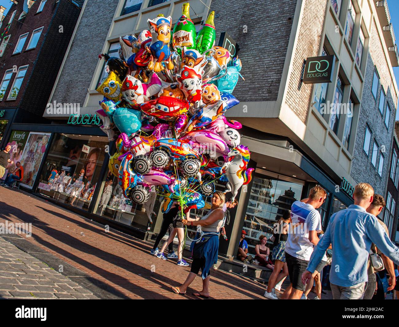 Kavu balloon zoo online