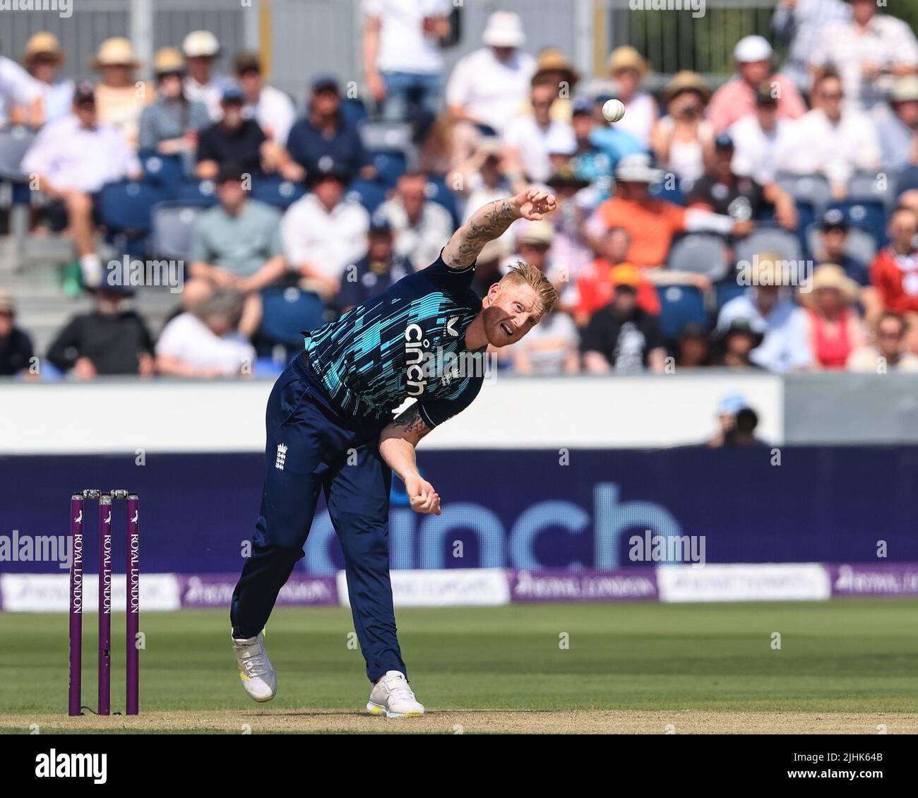 Chester Le Street, UK. 19th July, 2022. Ben Stokes of England delivers the ball in Chester-le-street, United Kingdom on 7/19/2022. (Photo by Mark Cosgrove/News Images/Sipa USA) Credit: Sipa USA/Alamy Live News Stock Photo