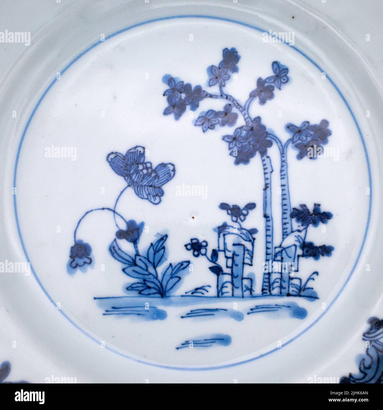 Antique Chinese Blue & White Export Porcelain Dish Plate With Floral Decoration Stock Photo