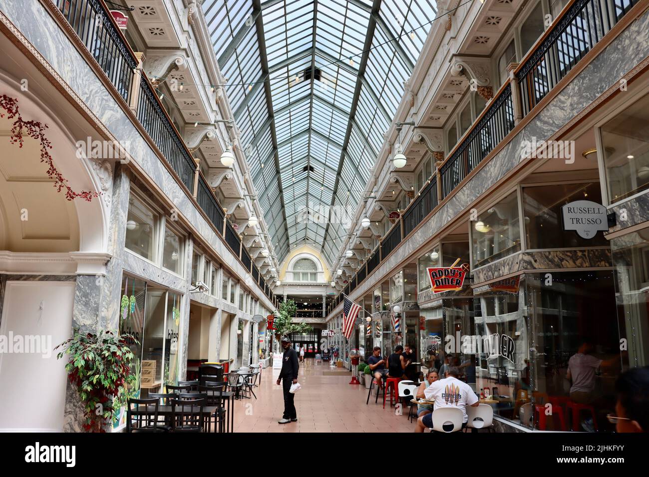Cleveland 5th street shopping arcade hi res stock photography and