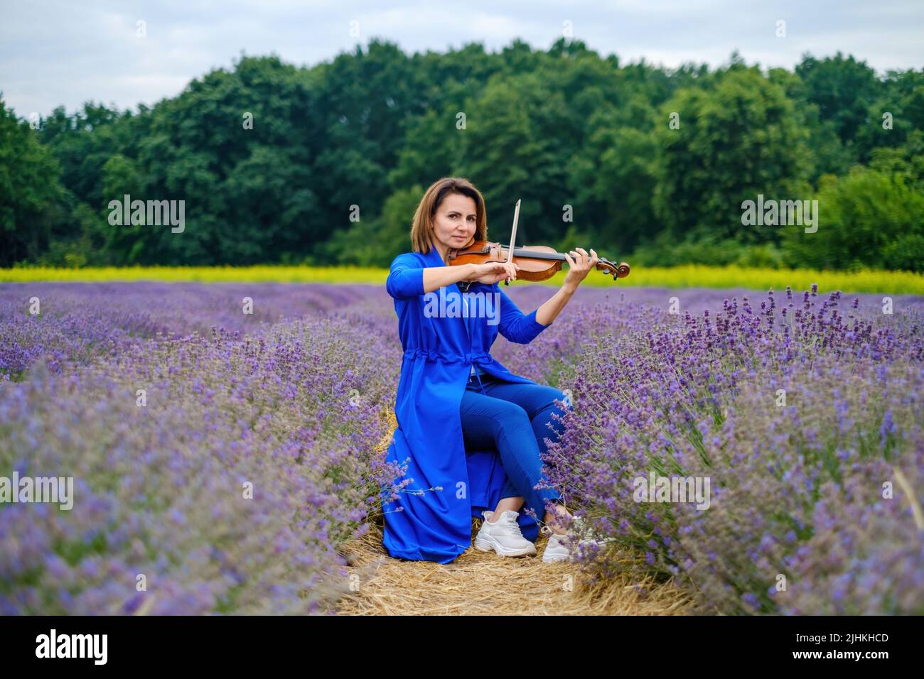 Full body adult hi-res stock photography and images - Alamy