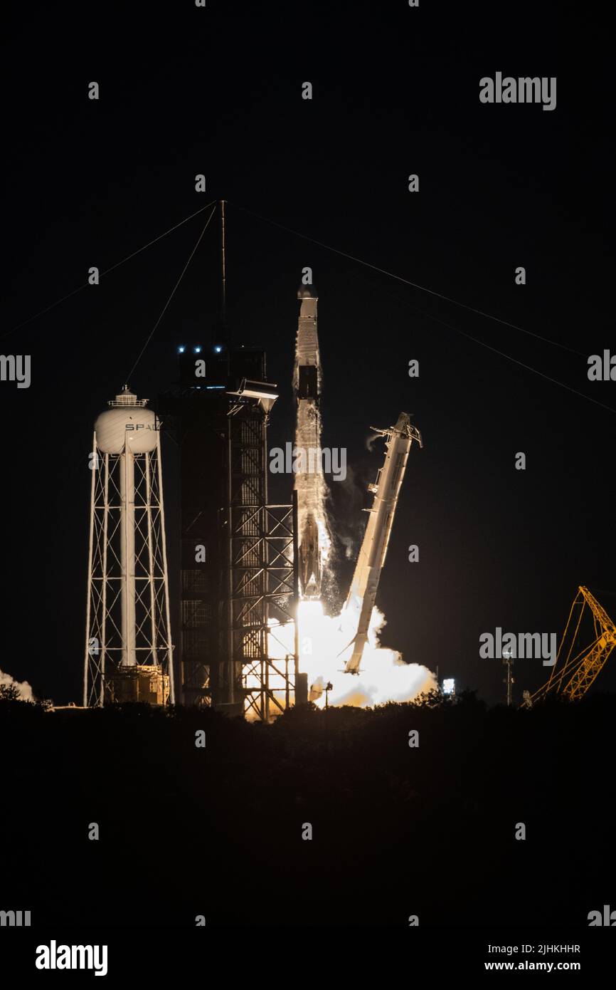 The SpaceX Falcon 9 rocket carrying the Dragon resupply capsule lifts off from Launch Complex 39A at the Kennedy Space Center July 14, 2022 in Cape Canaveral, Florida. The unmanned spacecraft is carrying more than 5,800 pounds of cargo, including science experiments, fresh food and supplies for the Expedition 67 crew aboard the International Space Station. Stock Photo