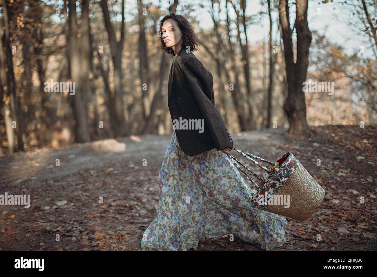 Woman walking vintage hi-res stock photography and images - Alamy