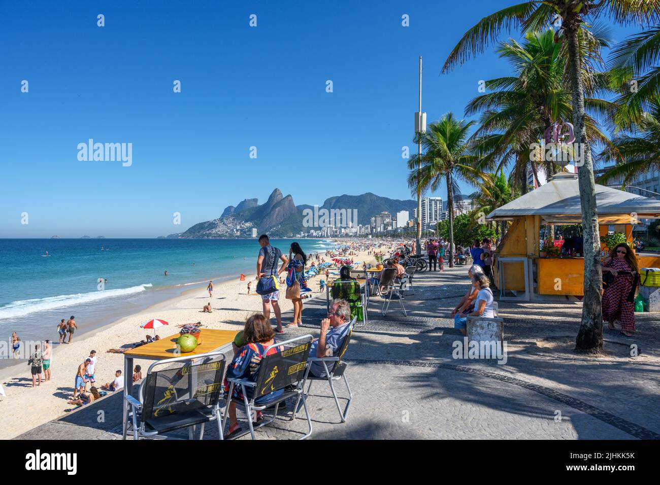 Kiosk on the seafront promenade, Avenida Vieira Souto, Ipanema, Rio de Janeiro, Brazil Stock Photo