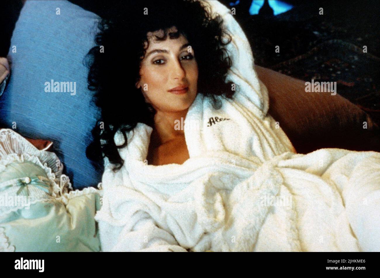 CHER, THE WITCHES OF EASTWICK, 1987 Stock Photo Alamy