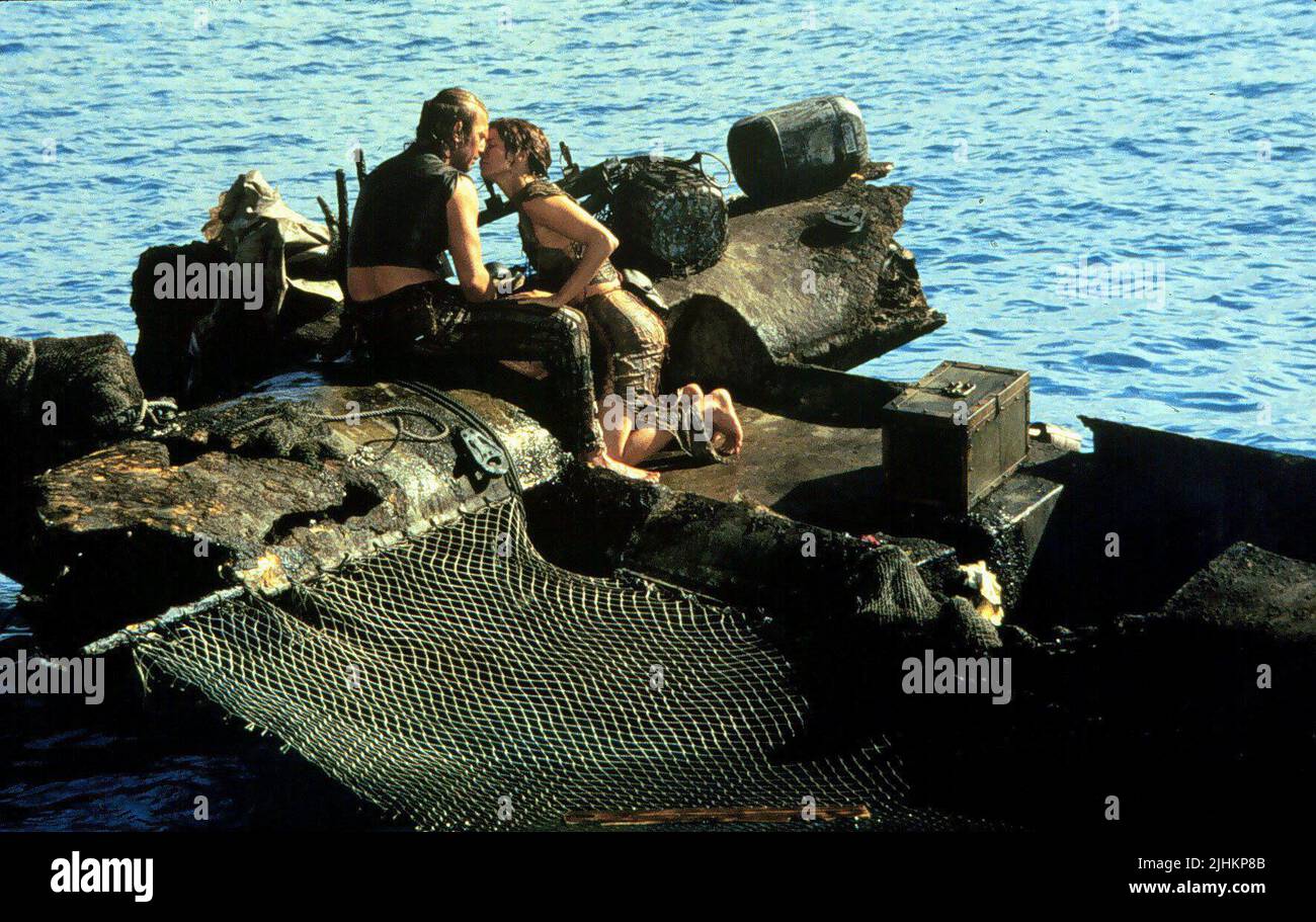 KEVIN COSTNER, JEANNE TRIPPLEHORN, WATERWORLD, 1995 Stock Photo Alamy