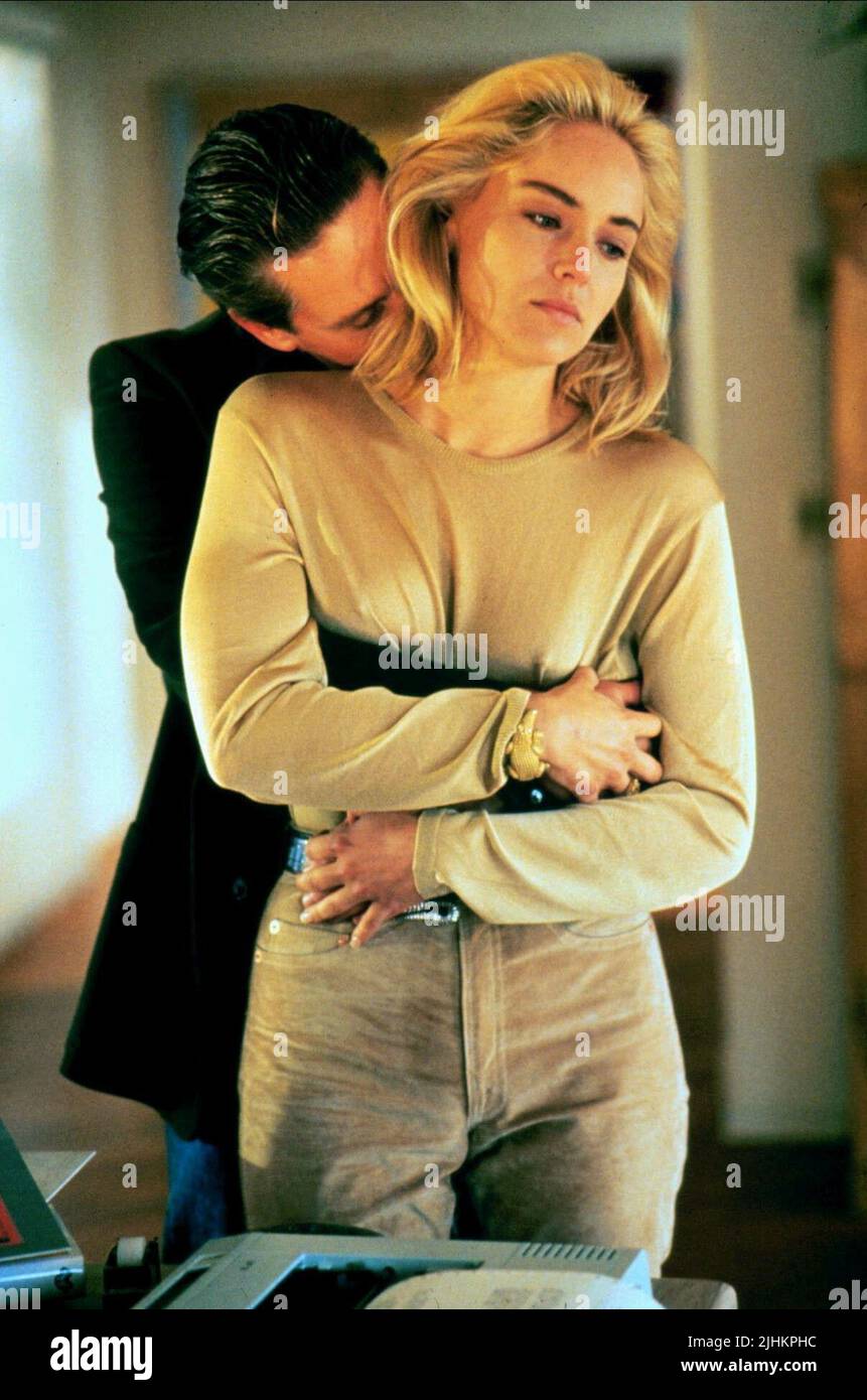 MICHAEL DOUGLAS, SHARON STONE, BASIC INSTINCT, 1992 Stock Photo