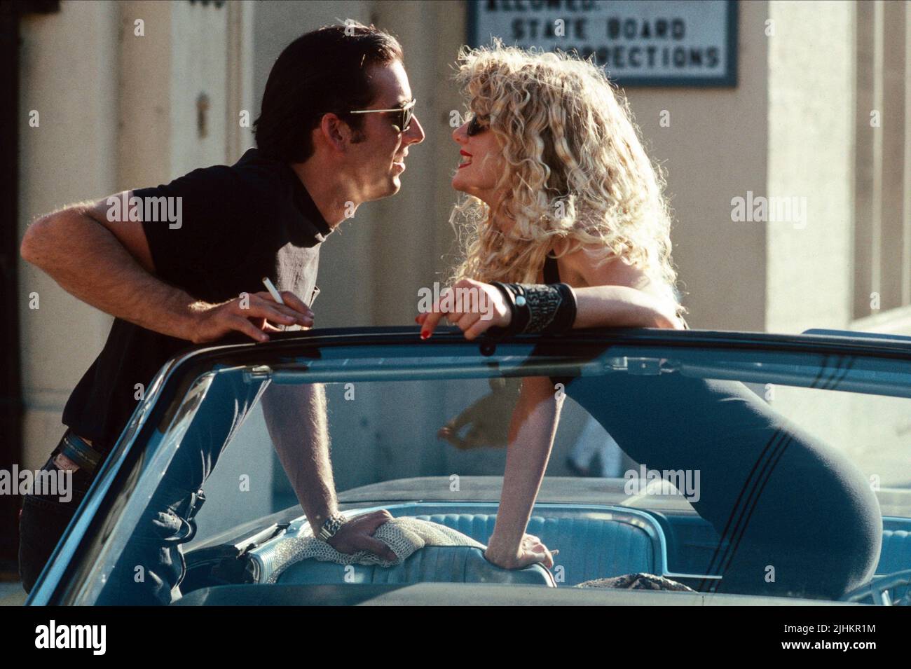 17 behind the scenes photos from Wild at Heart (1990) - Laura Dern,  Nicolas Cage, David Lynch, Isabella Rossellini, Willem Dafoe, and more :  r/movies