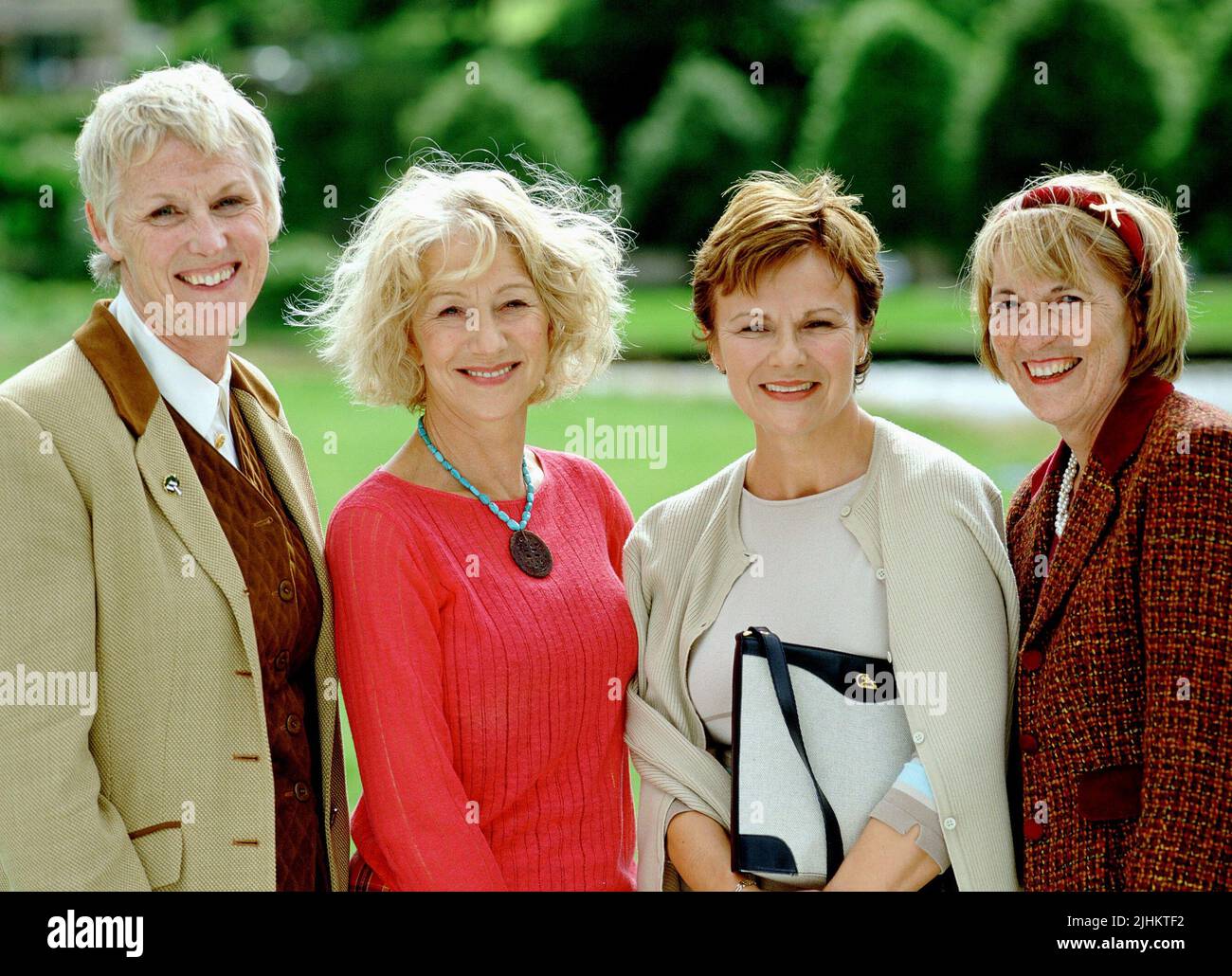 TRICIA STEWART, HELEN MIRREN, JULIE WALTERS, ANGELA BAKER, CALENDAR GIRLS, 2003 Stock Photo