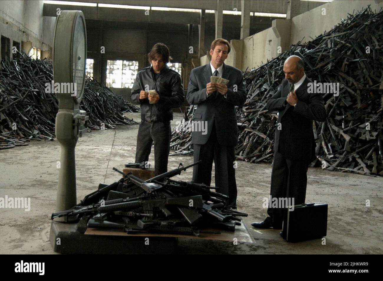 JARED LETO, NICOLAS CAGE, LORD OF WAR, 2005 Stock Photo - Alamy