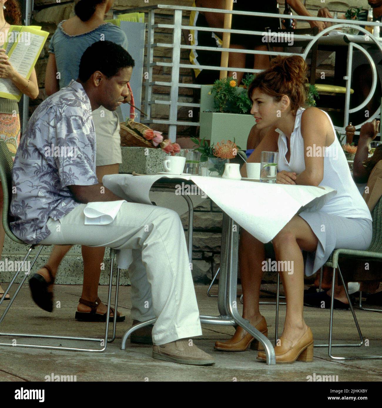 DENZEL WASHINGTON, EVA MENDES, OUT OF TIME, 2003 Stock Photo - Alamy