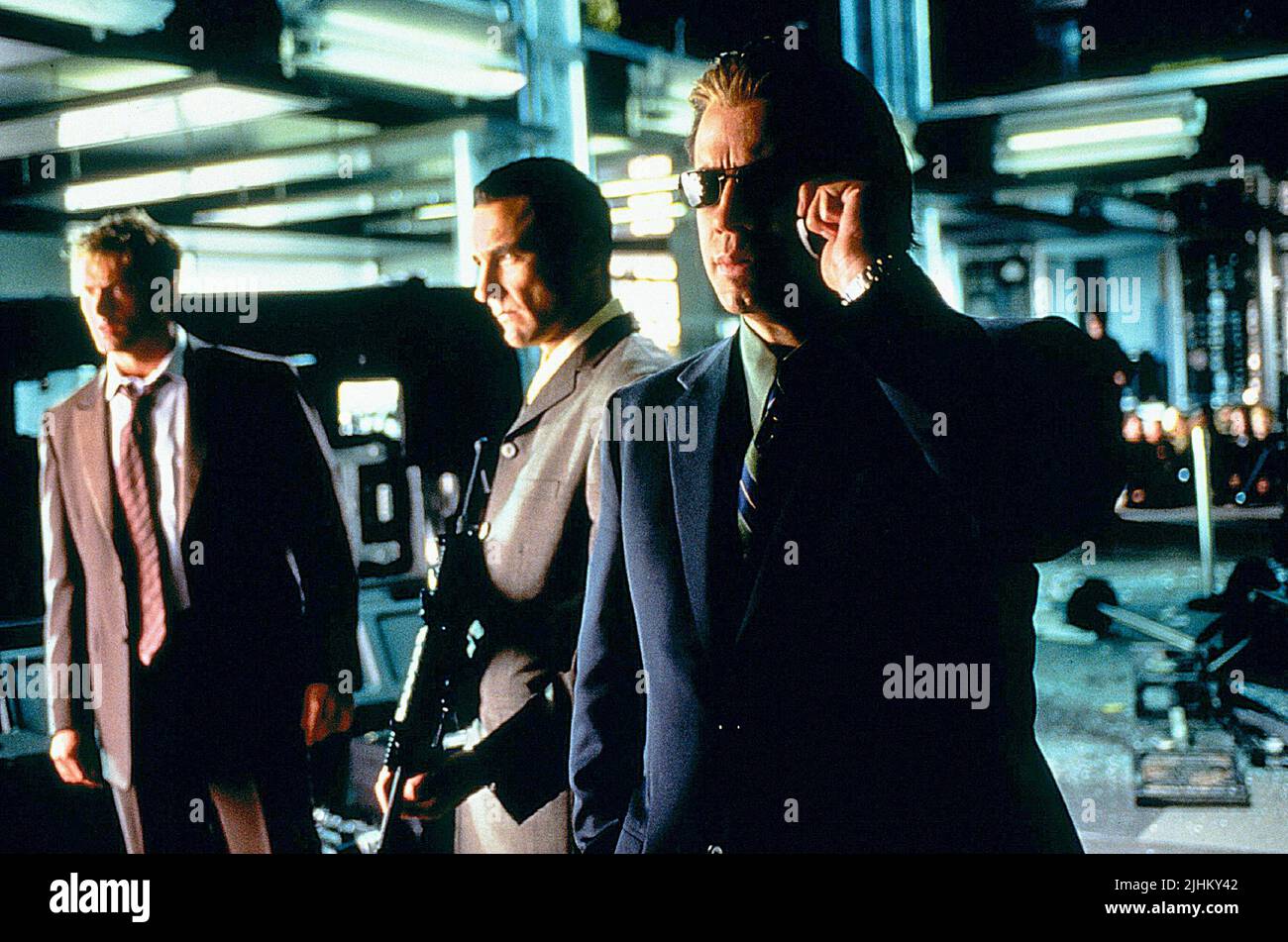 HUGH JACKMAN, VINNIE JONES, JOHN TRAVOLTA, SWORDFISH, 2001 Stock Photo