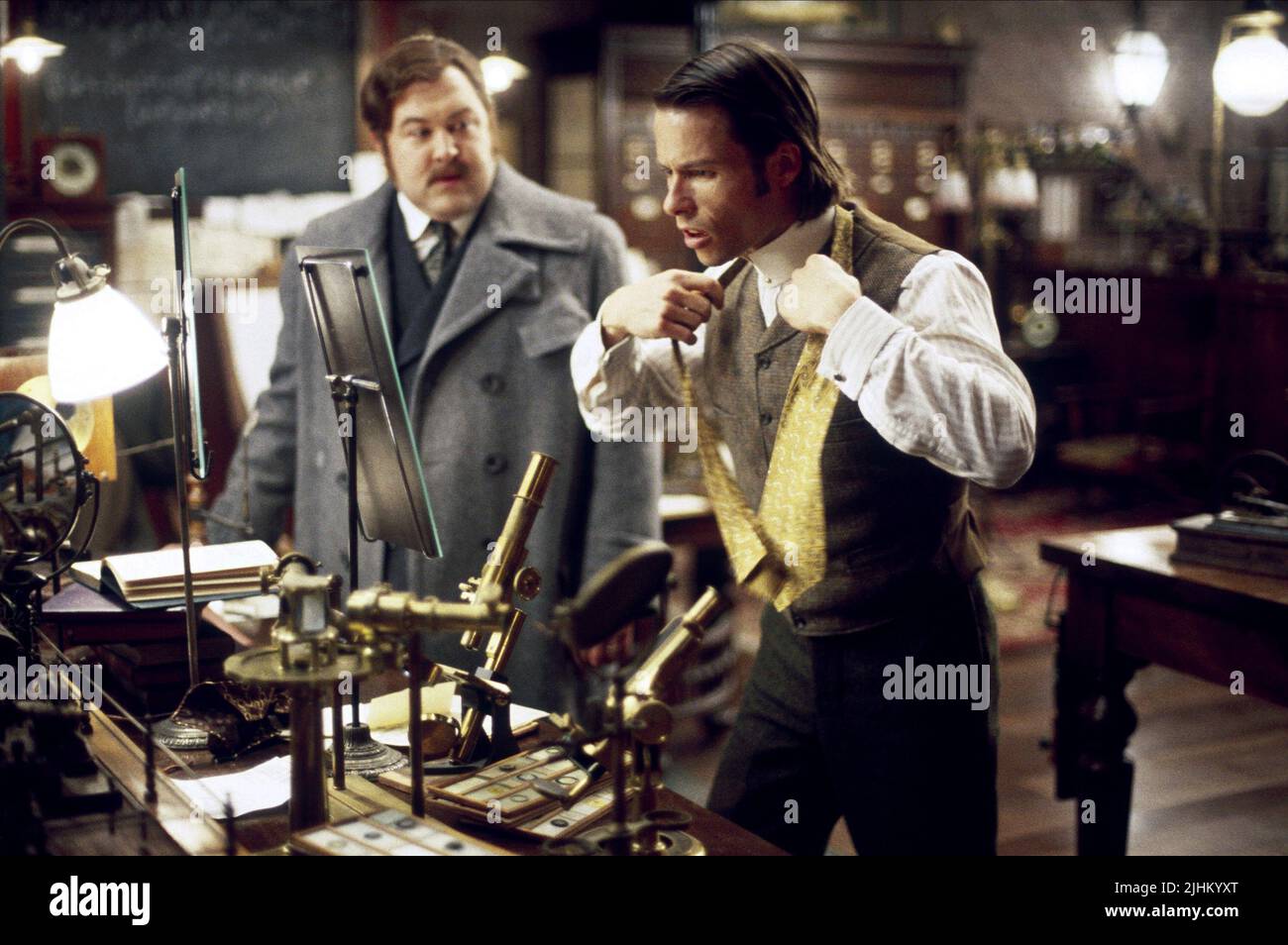 MARK ADDY, GUY PEARCE, THE TIME MACHINE, 2002 Stock Photo