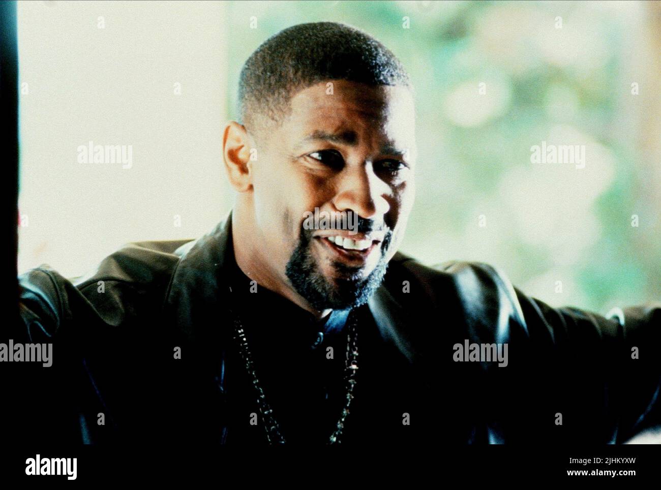 DENZEL WASHINGTON, TRAINING DAY, 2001 Stock Photo - Alamy