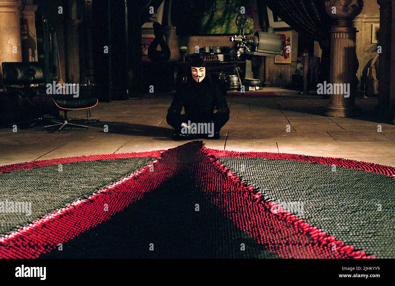 V for vendetta 2005 hugo weaving hi-res stock photography and images - Alamy