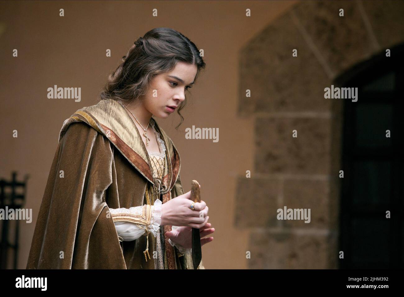 HAILEE STEINFELD, ROMEO AND JULIET, 2013 Stock Photo