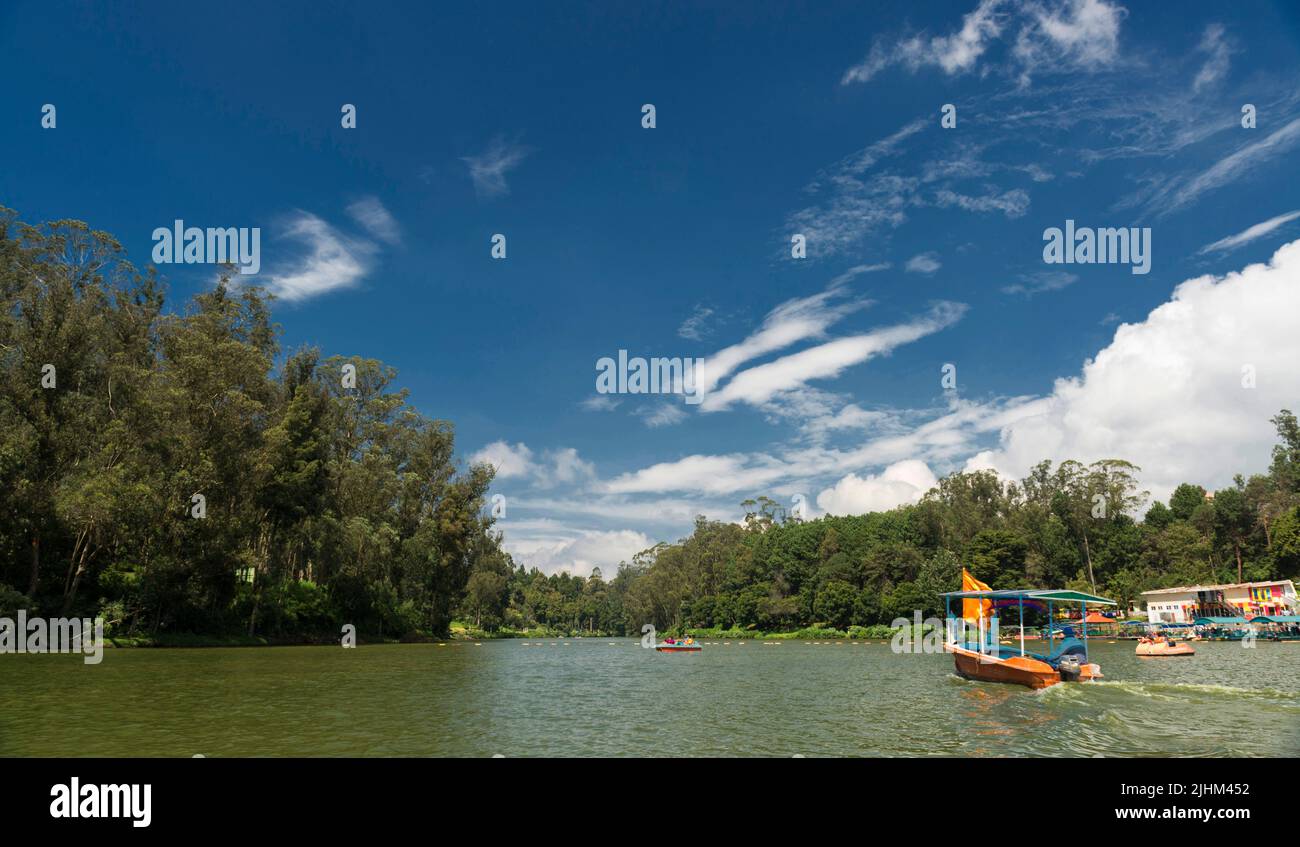 Scenic lake in Ooty, Tamilnadu, India Stock Photo