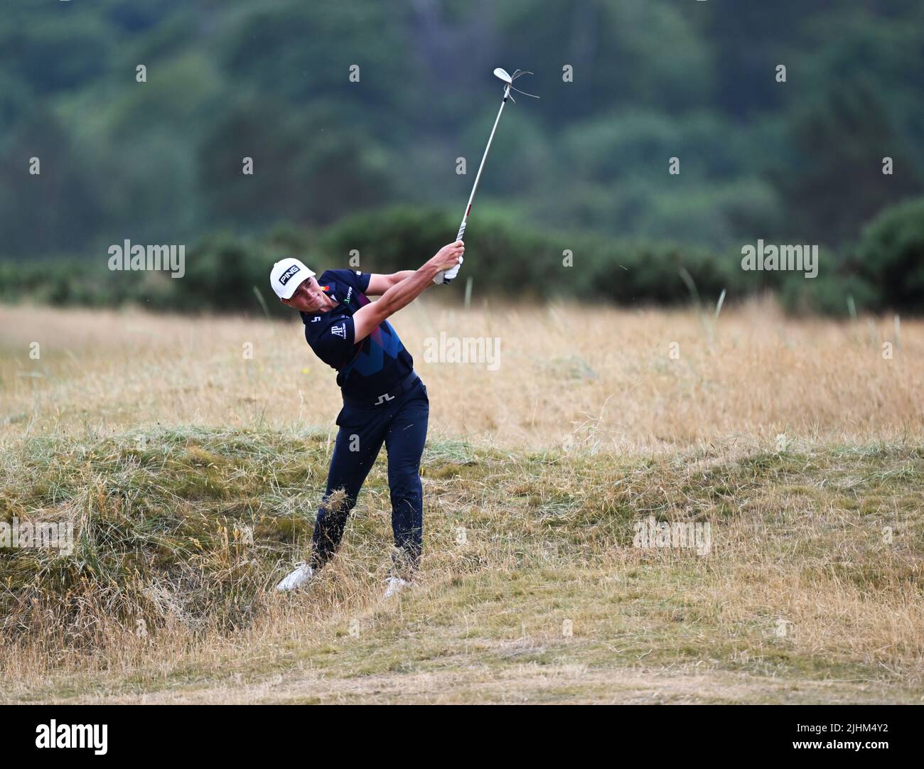 150th Open GolfChampionships, St Andrews, July 17th 2022 Victor Holland plays from the rough at the 5th during the final round at the Old Course, St A Stock Photo
