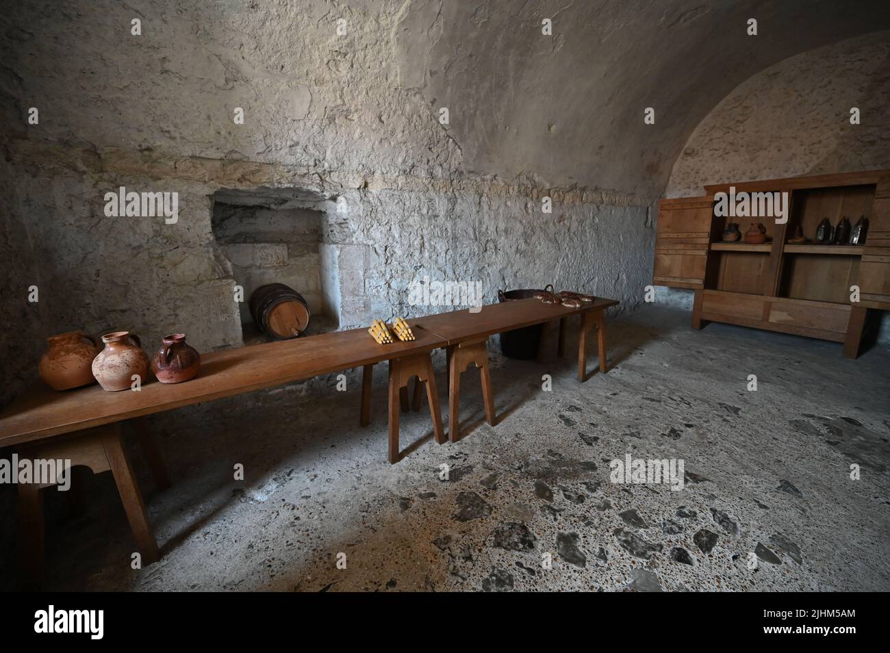 Replica of a medieval kitchen scene Stock Photo - Alamy